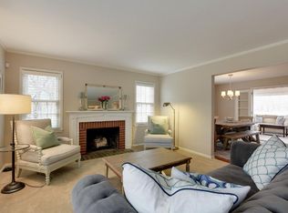 5004 W 60th St, Edina, MN 55436