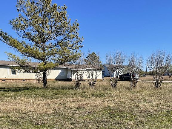 2nd image of 6054 County Road 140