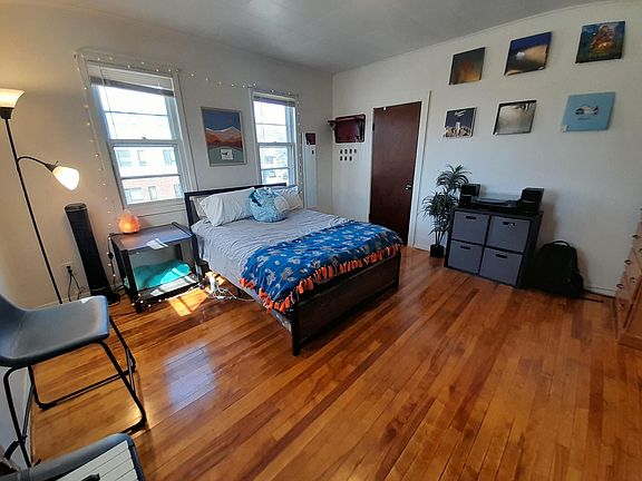 4th image of 2-964 Lowry Ave NE #2