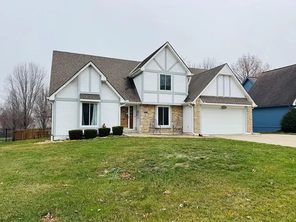 5115 SW Pelican Point, Lees Summit, MO 64082