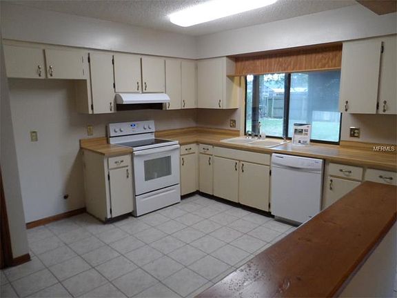 5th image of 6324 Calusa Dr