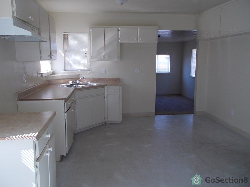 2nd image of 1305 N 9th St