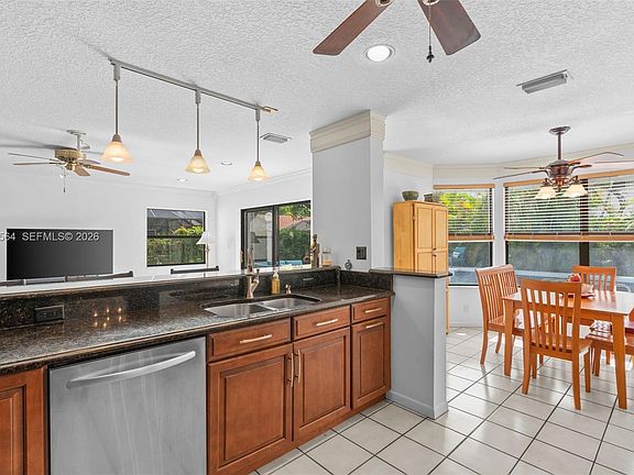 5th image of 4958 NW 49th Ave