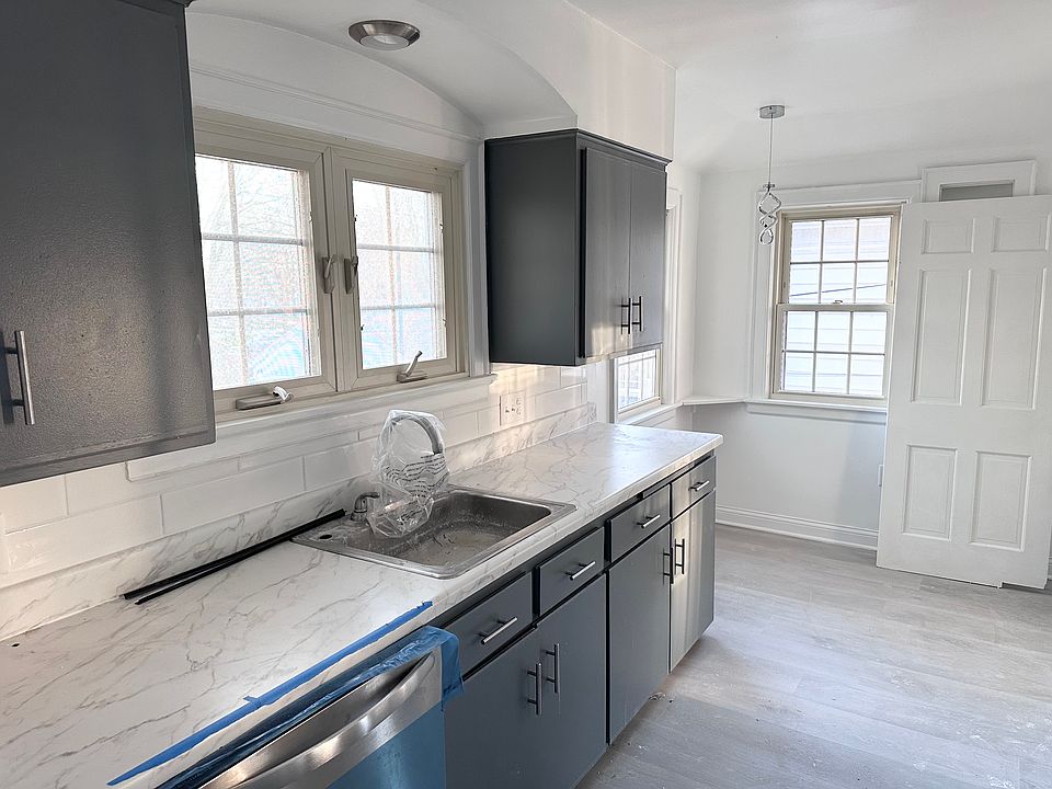 1st image of 4453 N Marlborough Dr #2