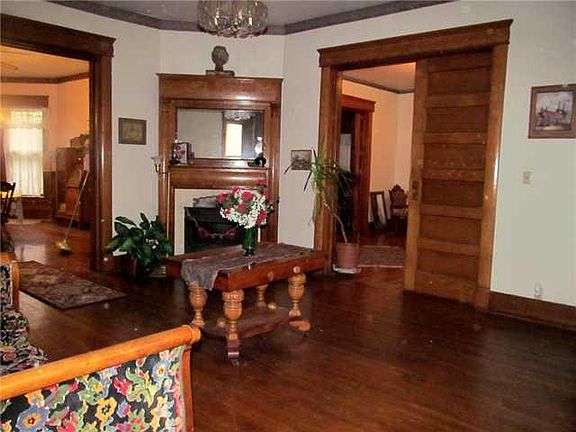 4th image of 608 Woodruff Place West Dr