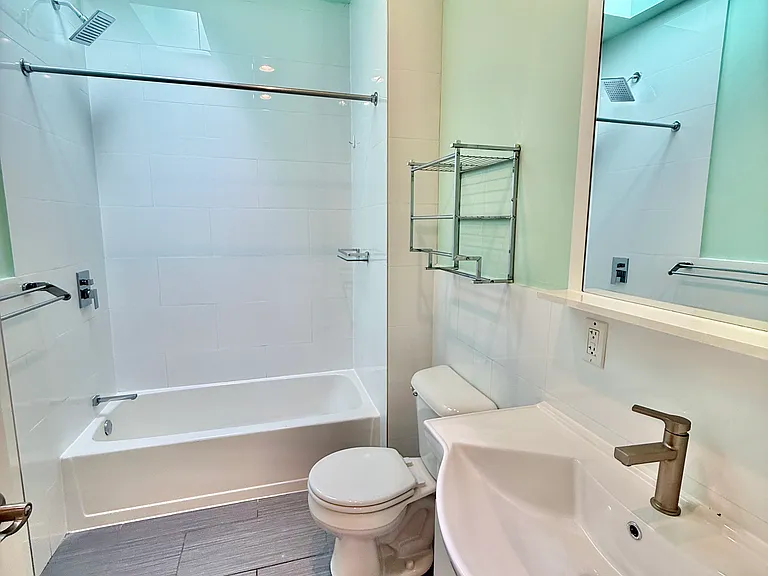 249 S 49th St #8O6 — Photo 21