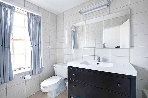 Rented by R New York | media 5