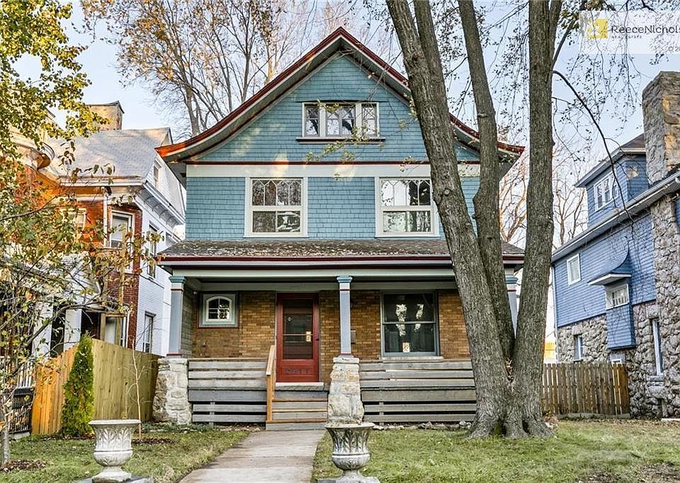 1st image of 2911 Campbell St