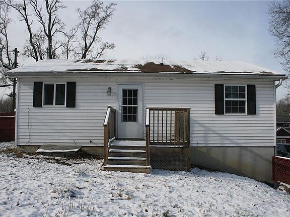 3rd image of 2507 N 32nd St