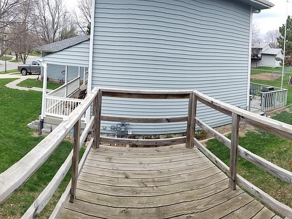 4th image of 3200 Briarwood Ave #1