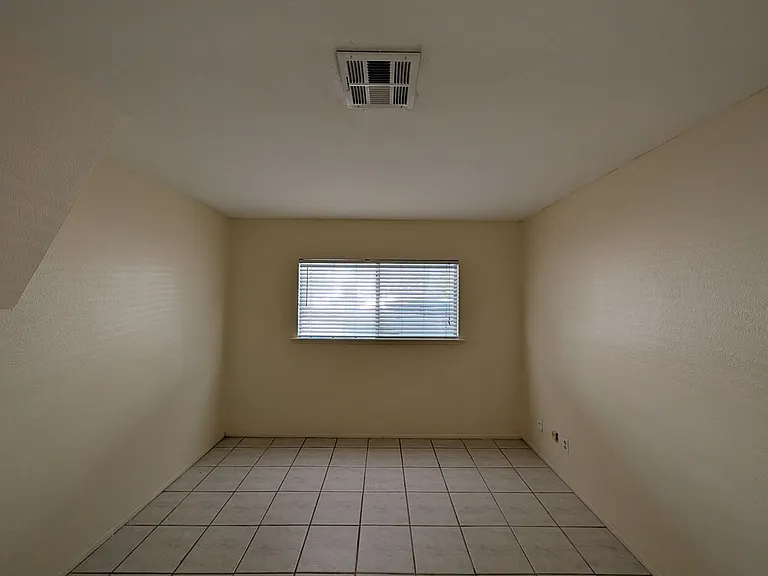 164 S Union Ave #102 — Photo 12