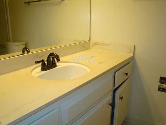 4th image of 10 Superior Dr APT C