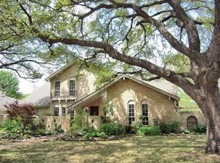 9481 Gatetrail Dr, Dallas, TX 75238