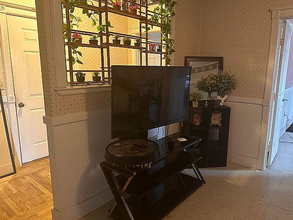 5th image of 9707 N Us Highway 95