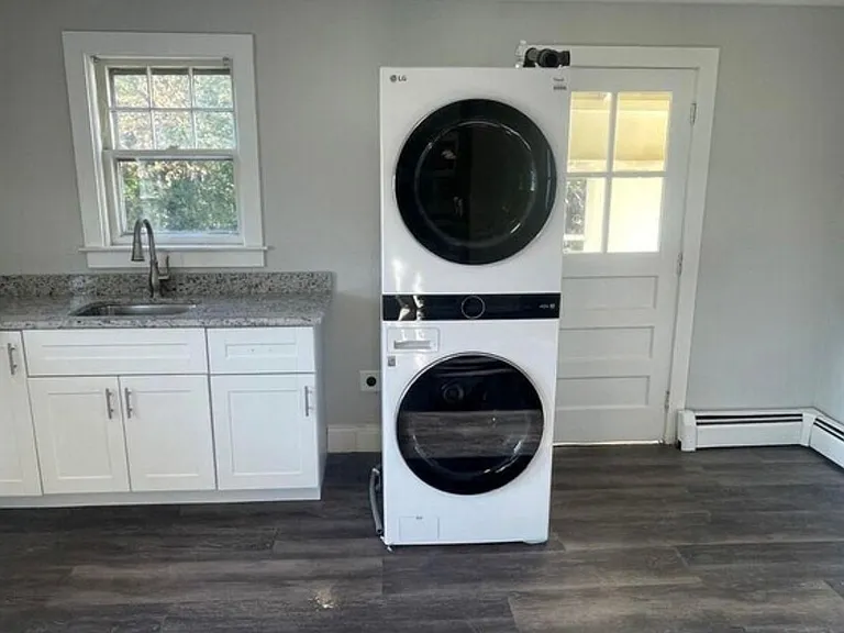 18 Noyes Ave #2 — Photo 7