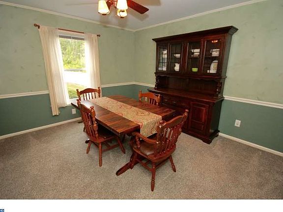 5th image of 126 Penns Woods