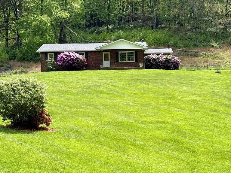 32 Partridge Pl — Photo 1