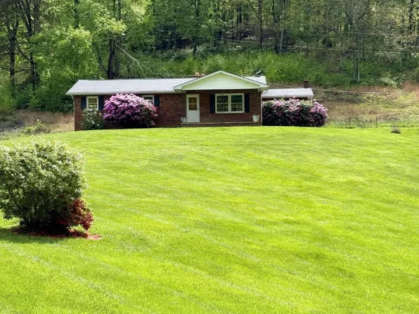32 Partridge Pl, Canton, NC 28716