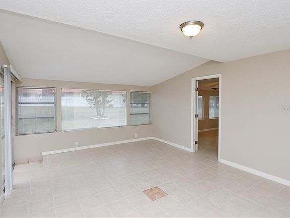 5th image of 1508 Danbury Dr