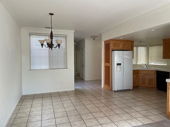 4th image of 2744 Via Villaggio
