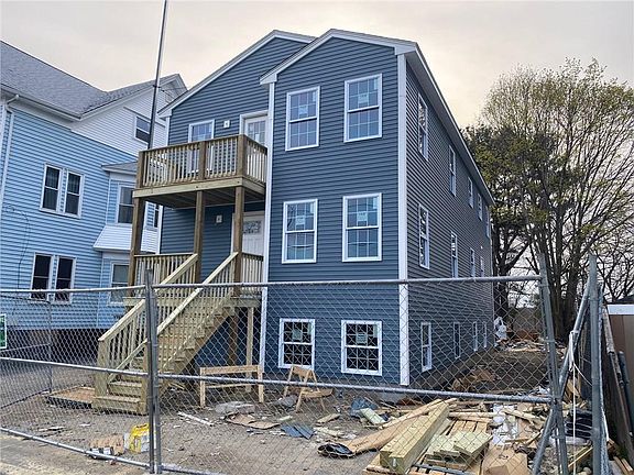 2nd image of 31-33 Riverdale St