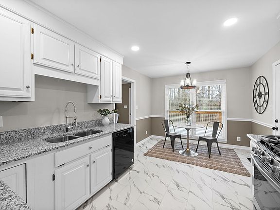 5th image of 316 Dunbrook Dr