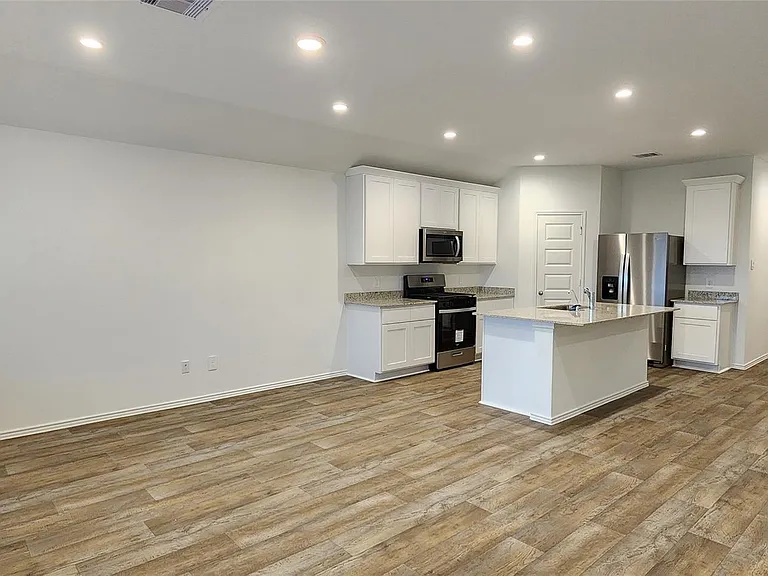3610 Lanercost Ln — Photo 12