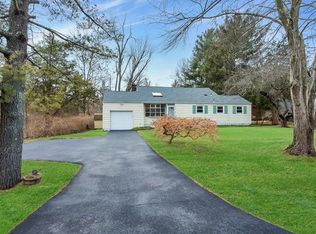 18 Daly Cross Rd, Mount Kisco, NY 10549