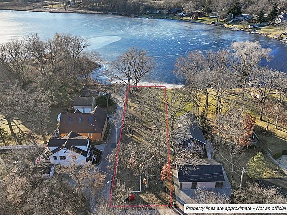 4th image of 42028 N East Rd