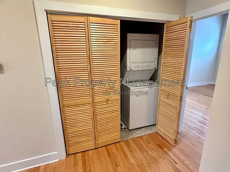 2709 W Broad St #3 — Photo 7