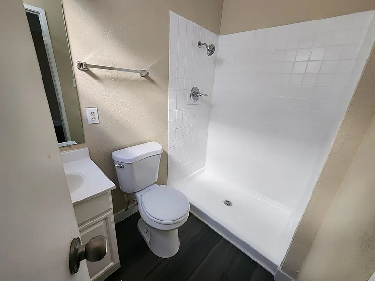 1705 Breckenwood Ct #3 — Photo 8