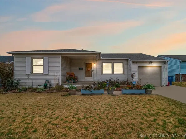 7350 E King Pl, Tulsa, OK 74115