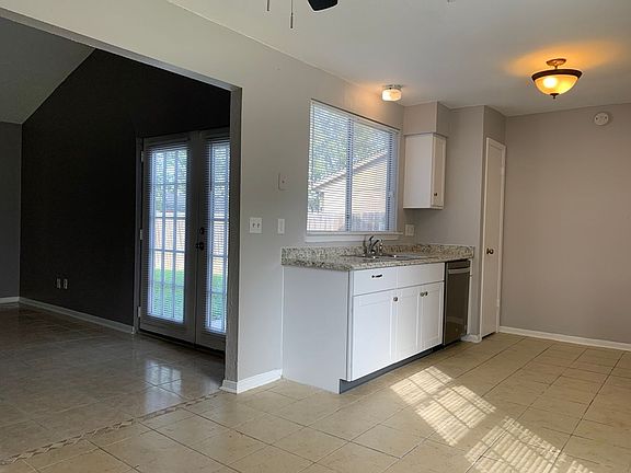 5th image of 7026 Rockergate Dr