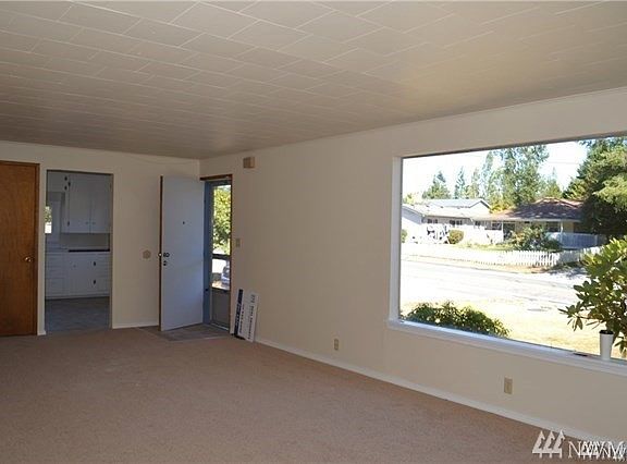 2nd image of 528 91st Ave SE Unit A & B