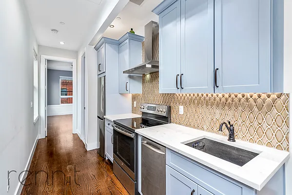 Rented by Rennit Inc. | media 18