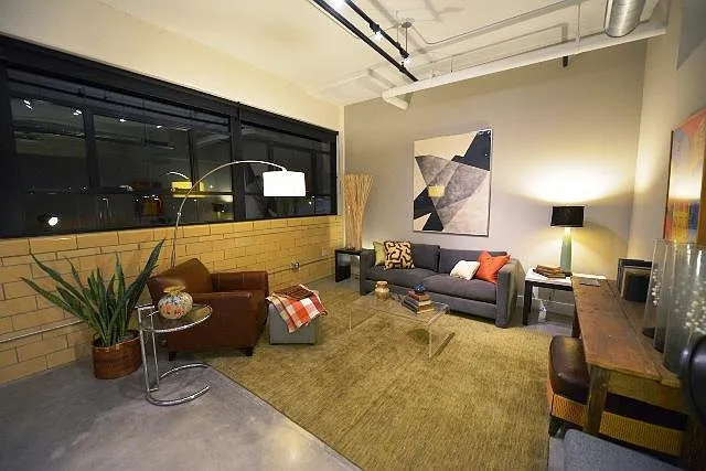 Laclede Lofts — Photo 16