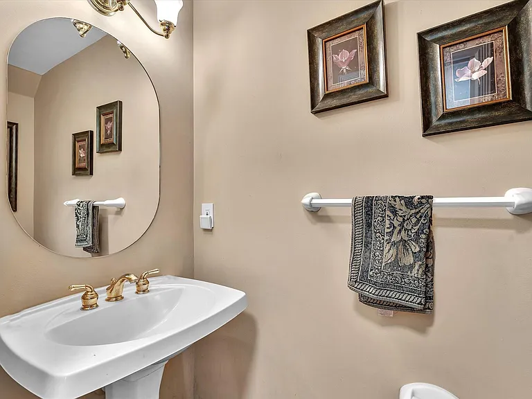 1449 Banyan Cir — Photo 17