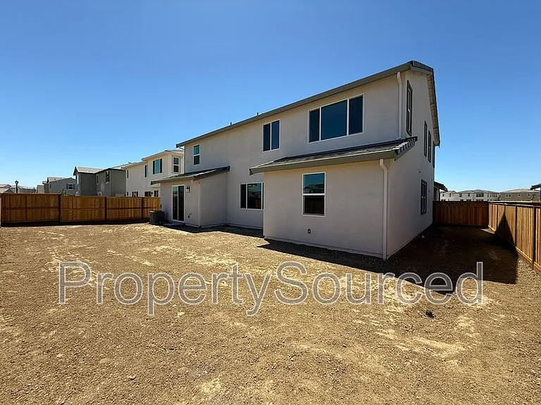1336 N Martorella Ave — Photo 70