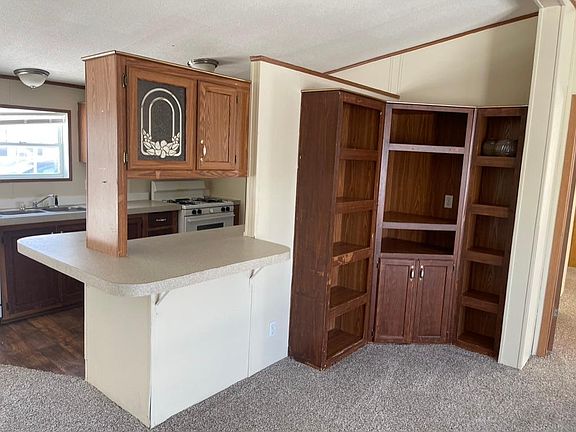 4th image of 2202 S Sheeran Dr