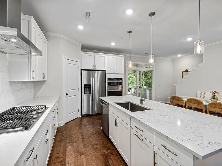 810 Emerald Mine Dr — Photo 12
