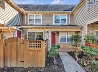 400 Camberley Way APT G, Chesapeake, VA 23320
