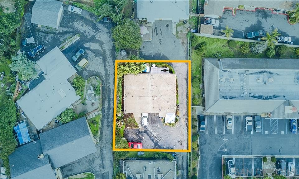 1st image of 304 Vista Village Dr #6
