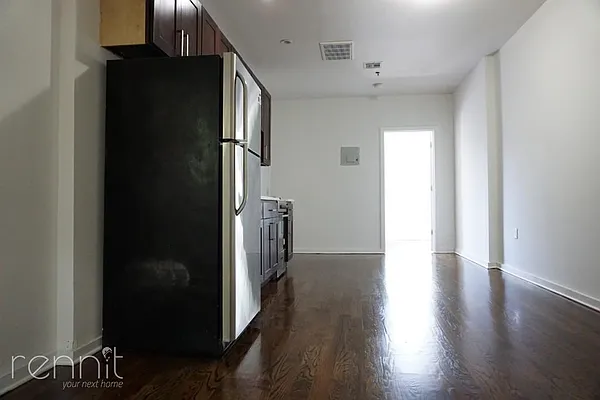 Rented by Rennit Inc. | media 22