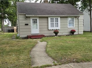 1403 Sorin St, South Bend, IN 46617