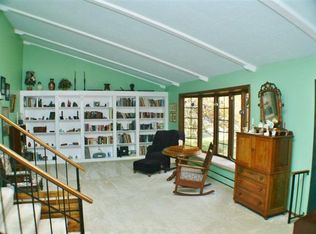 916 Redbud St, Duluth, MN 55811