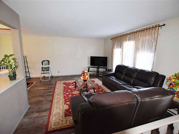 2nd image of 4009 Vegas Ct