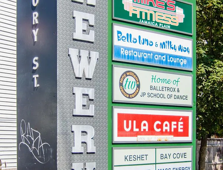 72 Mozart St — Photo 21