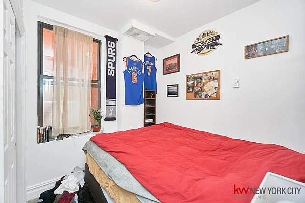 Rented by Keller Williams NYC | media 33