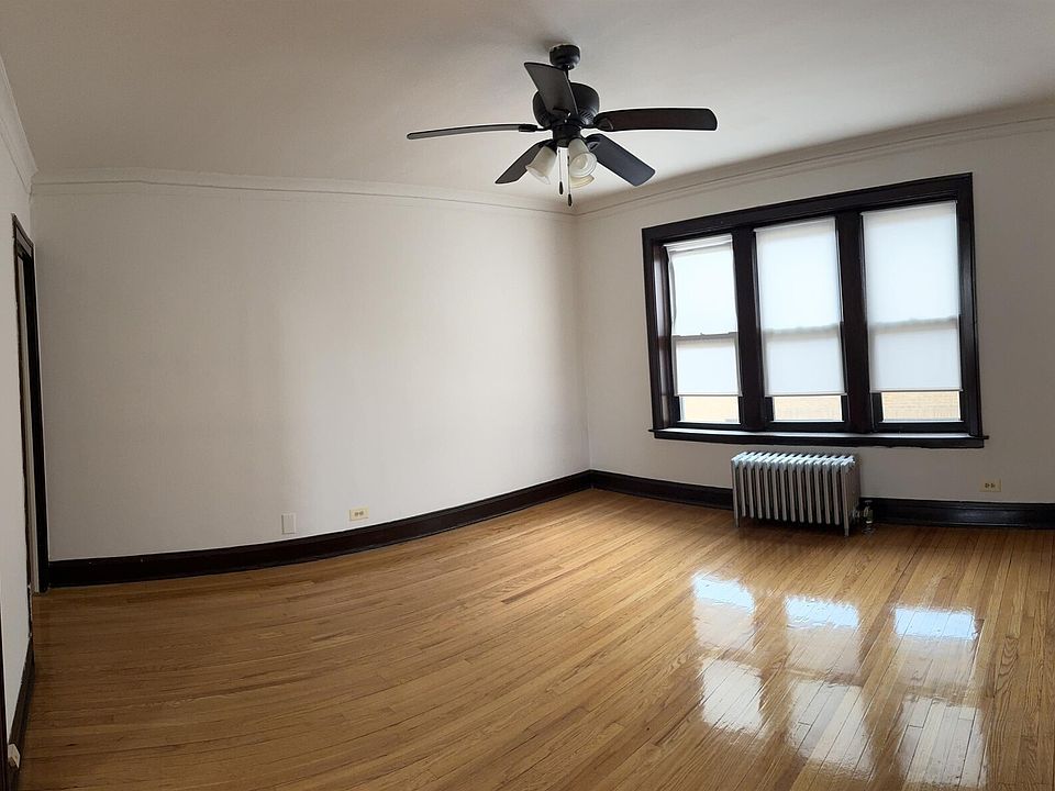 1st image of 1639 W 83rd St #308