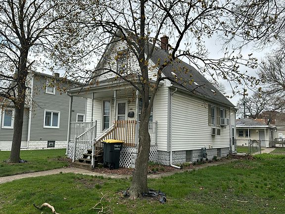 2nd image of 3018 182nd Pl